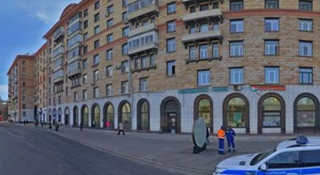 фасад дома, здание по адресу г Москва, ул Дмитрия Ульянова, д 24 стр 1